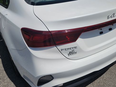 Used 2023 Kia Forte LXS w/ LXS Technology Package FWD image 11