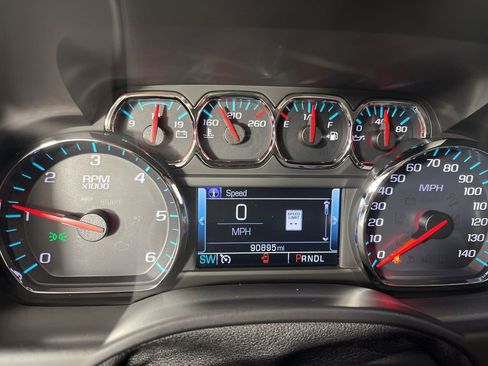 Used 2018 Chevrolet Tahoe LT image 37