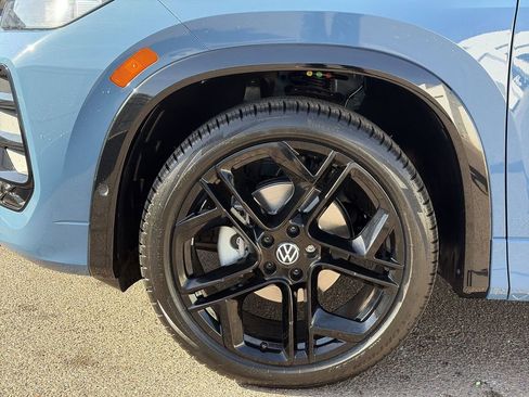 New 2026 Volkswagen Tiguan SE R-Line FWD image 6
