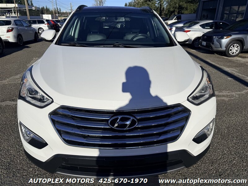 Used 2016 Hyundai Santa Fe SE w/ Option Group 03 AWD/4WD image 2