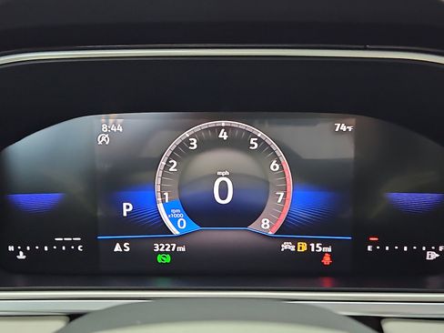 Certified 2025 Volkswagen Taos SE FWD image 20