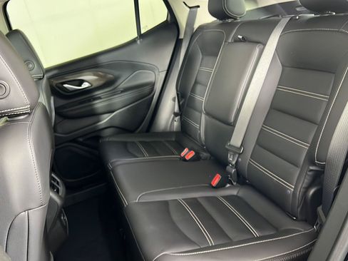 Used 2023 GMC Terrain Denali AWD/4WD image 4