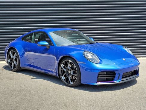 Used 2026 Porsche 911 Carrera T RWD image 9