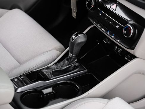 Used 2018 Hyundai Tucson SEL FWD image 19