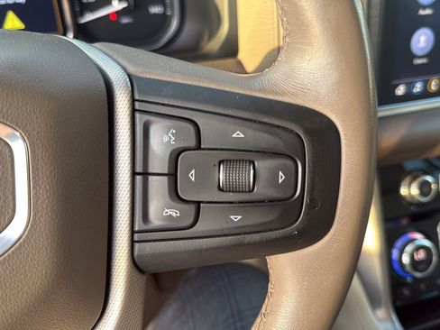 Used 2021 GMC Yukon Denali w/ Denali Ultimate Package RWD image 14