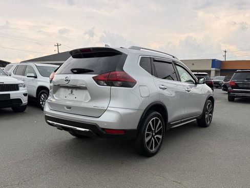 Used 2019 Nissan Rogue SL AWD/4WD image 6