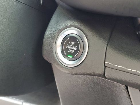 Used 2023 Buick Envision Avenir AWD/4WD image 19