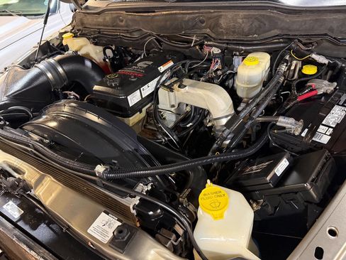 Used 2006 Dodge Ram 2500 Truck SLT image 22