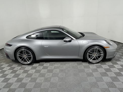 Used 2025 Porsche 911 Carrera image 8