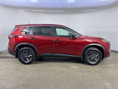 Certified 2021 Nissan Rogue S image 34