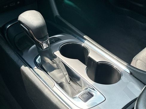Used 2024 Chevrolet Malibu LT FWD image 22