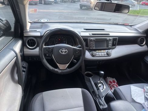 Used 2015 Toyota RAV4 XLE image 2
