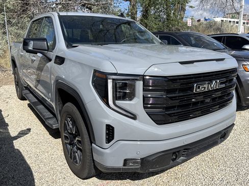 Used 2024 GMC Sierra 1500 Elevation w/ Elevation Premium Package AWD/4WD image 2