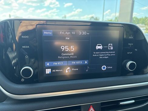 Used 2022 Hyundai Sonata SE w/ Preferred Accessory Package FWD image 19