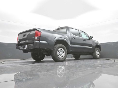 Used 2022 Toyota Tacoma SR AWD/4WD image 42