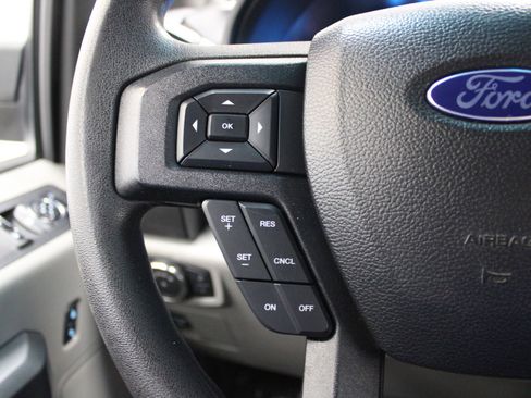 Used 2016 Ford F150 XLT AWD/4WD image 34
