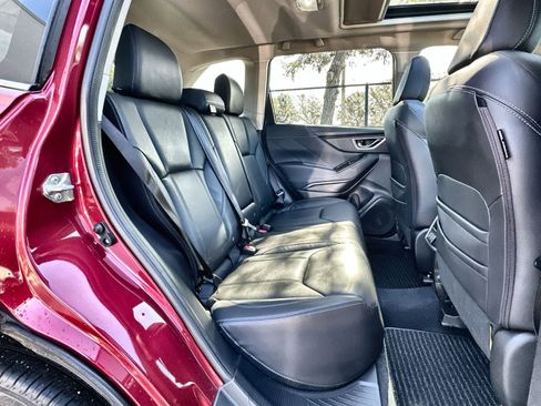 Used 2021 Subaru Forester Touring AWD/4WD image 19
