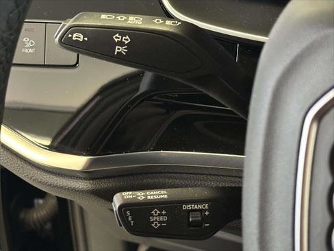 Certified 2025 Audi Q3 2.0T Premium w/ Convenience Package image 21