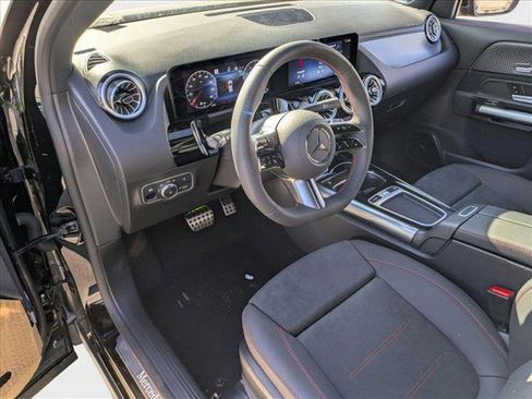 New 2025 Mercedes-Benz GLA 250 image 3