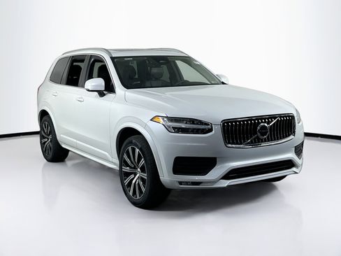 Used 2023 Volvo XC90 B5 Core w/ Protection Package Premier image 3