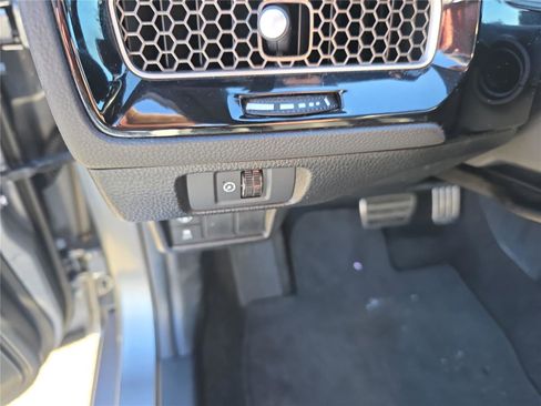 Used 2024 Honda Civic Sport image 16