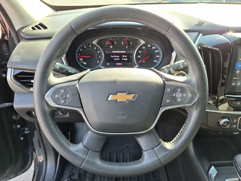 Used 2021 Chevrolet Traverse LT AWD/4WD image 17