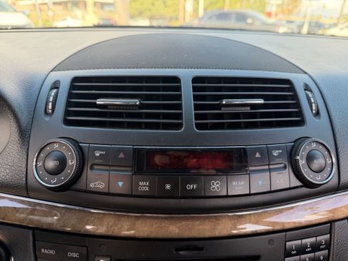 Used 2009 Mercedes-Benz E 63 AMG Sedan image 13