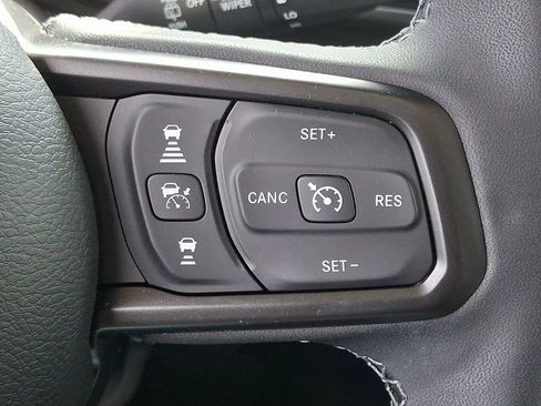 Used 2025 Jeep Wrangler Unlimited Sport AWD/4WD image 21