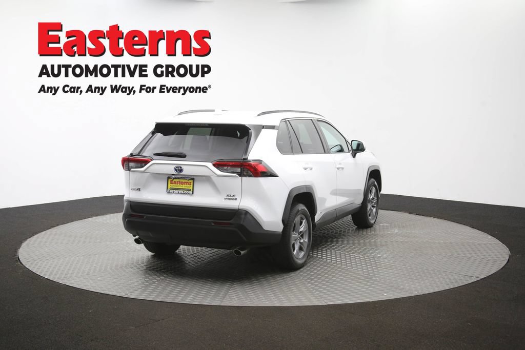 Used 2022 Toyota RAV4 XLE AWD/4WD image 40