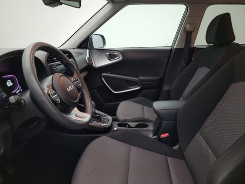 Used 2023 Kia Soul LX w/ Option Group 015 image 17