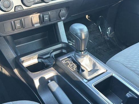 Certified 2023 Toyota Tacoma SR AWD/4WD image 33
