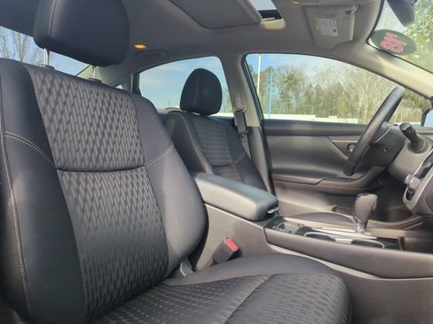Used 2018 Nissan Altima 2.5 SV w/ 2.5 SV Technology Package image 26