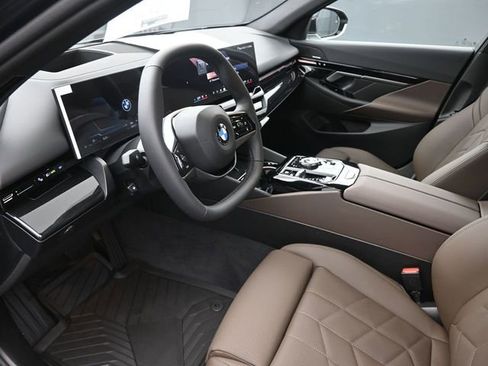 New 2026 BMW 530i image 19