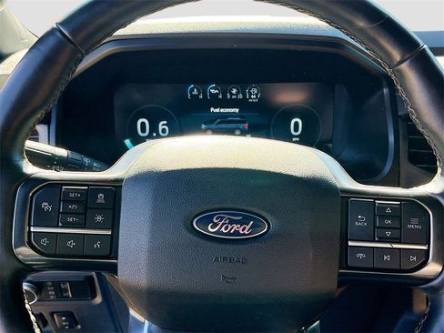 Used 2022 Ford Expedition Max Platinum image 11