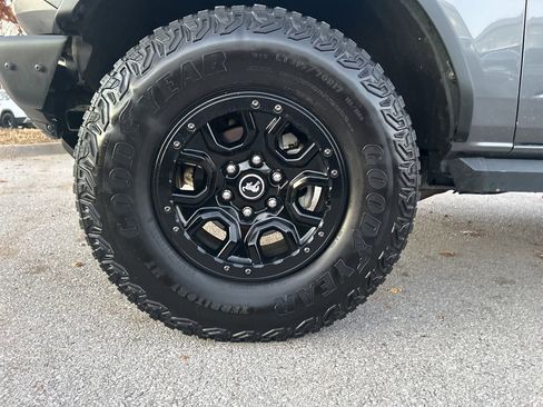 Used 2021 Ford Bronco Wildtrak image 35