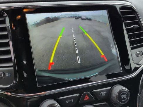 Used 2020 Jeep Grand Cherokee Altitude image 30