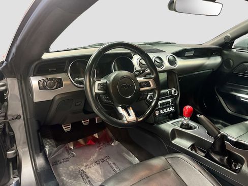 Used 2022 Ford Mustang GT Premium image 9