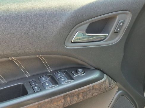 Used 2022 GMC Canyon Denali AWD/4WD image 11