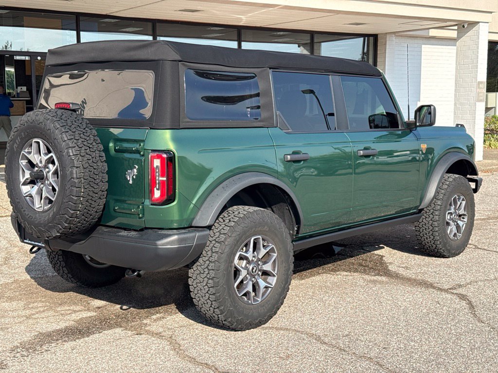 Certified 2023 Ford Bronco Badlands AWD/4WD image 11