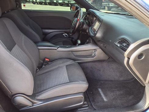 Used 2017 Dodge Challenger R/T w/ Blacktop Package image 13