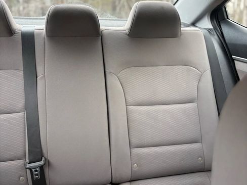 Used 2019 Hyundai Elantra SEL image 24