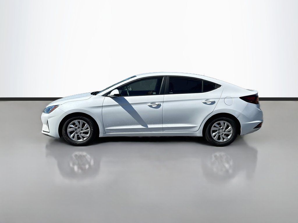 Used 2020 Hyundai Elantra SE w/ Cargo Package (C1) FWD image 4