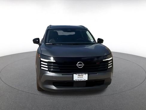 Used 2026 Nissan Kicks SR AWD/4WD image 4