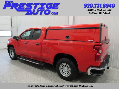 Used 2021 Chevrolet Silverado 1500 W/T w/ Z71 Off-Road Package AWD/4WD image 2