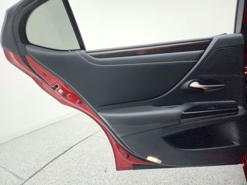 Used 2019 Lexus ES 350 w/ Premium Package FWD image 19