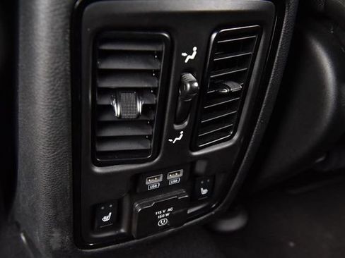 Used 2024 Dodge Durango GT AWD/4WD image 25