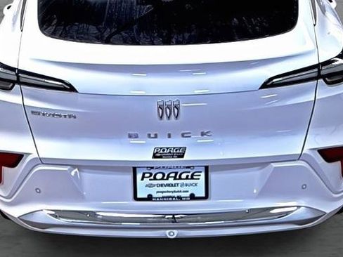 New 2026 Buick Envista Avenir image 11