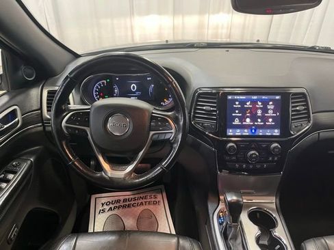 Used 2022 Jeep Grand Cherokee Limited image 19