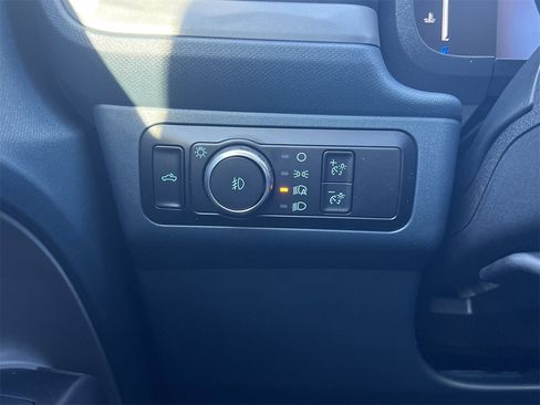 New 2026 Ford Maverick Lobo image 15