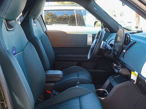 Used 2025 MINI Cooper Countryman S image 17